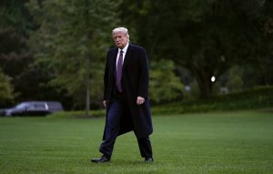 Трамп заразился коронавирусом. У Меланьи Трамп также положительный тест