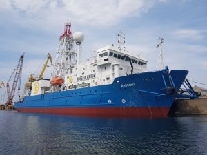 Научно-исследовательское судно «Росгеологии» приступает к стратиграфическому бурению у островов Северной Земли