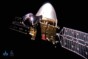 Китайская космическая станция в полете к Марсу сделала селфи в дальнем космосе отстрелив камеру ради нескольких фото