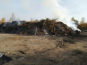 Жители деревень вблизи Котельнича задыхаются от дыма горящей свалки