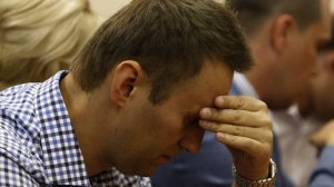 Экс-канцлер ФРГ намерен подать в суд на Навального: кому-то было мало отравления