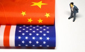 Америка надеется отцепить Россию от китайского локомотива Несмотря на возможный уход Трампа с политической арены, пламя его идей не угасает