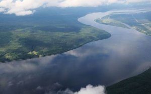 Износ топливной баржи вызвал значительное загрязнение Ангары