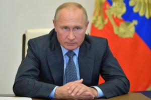 Президент РФ Владимир Путин назвал срок перевода госуслуг в электронный формат