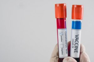 Центр им. Чумакова выбрал три города (Киров, Санкт-Петербург и Новосибирск) для клинических исследований вакцины от коронавируса