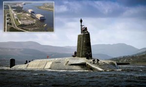На британской стратегической подлодке произошла вспышка COVID-19 после посещения базы ВМС США