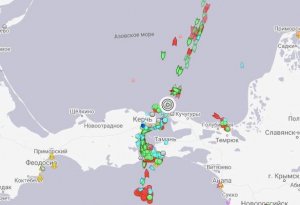 В Азовском море взорвался и тонет российский нефтяной танкер