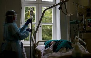 [24.10/COVID-19] В России проведено >57,3 млн. тестов (+550 тыс. в сутки), выявлено 1 513 877 заболевших (+16 710 (1,116%)), выздоровело 1 138 522 человек (+7 704), 26 050 скончалось (+229)