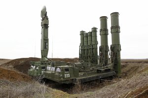 Новейшая зенитная ракетная система С-300В4 в рамках учения впервые будет перебазирована на Курилы