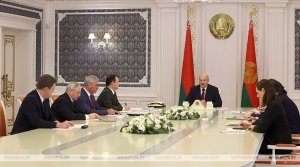 Лукашенко: против нас развернули уже не информационную, а террористическую войну по отдельным направлениям. Мы это должны пресечь