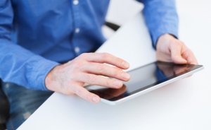 Роскомнадзор в очередной раз направил руководству компании Google письмо с требованием прекратить цензурирование информационных материалов российских СМИ