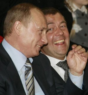 Путин внёс в Госдуму законопроект о пожизненном сенаторстве бывших президентов