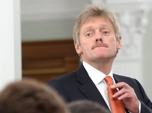 “Амплитуда волатильности минимизируется усилиями макрорегулятора”: Песков разгневал Сеть, комментируя падение рубля