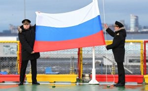Новый дизель-электрический ледокол «Виктор Черномырдин» передан Росморпорту