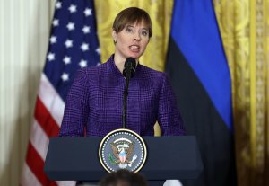 Глава Эстонии осудила высказывания министров о выборах в США
