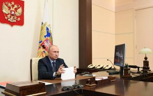 Путин упразднил Роспечать и Россвязь