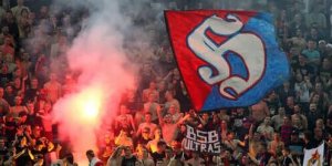 Суд Омска признал экстремистскими организациями футбольно-фанатские союзы: «Иртыш Ultras», Irtysh Ultras, Brutal Jokers и Fluss Geboren