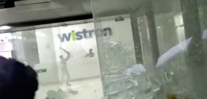 В Индии на фабрике по сборке iPhone сотрудники устроили погром из-за неполной выплаты им зарплаты