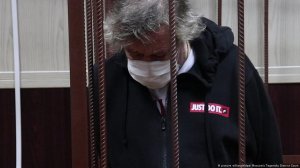 «Мне очень стыдно»: Ефремов извинился перед адвокатом семьи Захарова