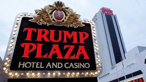 Право снести отель Trump Plaza разыграют на американском аукционе