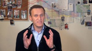 Песков заявил, что у Навального наблюдаются мания преследования и мания величия