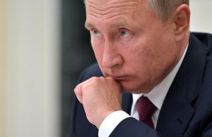 Песков рассказал о работе Путина в праздники