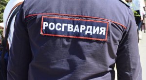 В Екатеринбурге хулиган укусил сотрудника Росгвардии за ягодицу