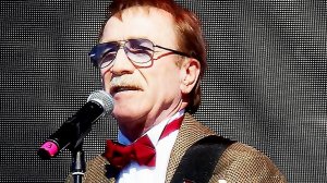 Умер исполнитель песни "Обручальное кольцо"