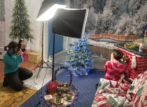 «Новогоднее чудо»: участники акции #МыВместе в Коми организовали бесплатное фотоателье для семей с детьми-инвалидами