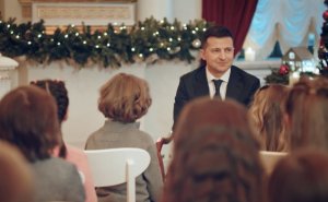 Зеленский попросил Крым перевести часы и быть с Украиной