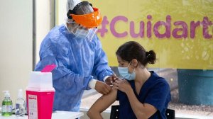 В Аргентине рассказали, как проходит вакцинация "Спутником V"