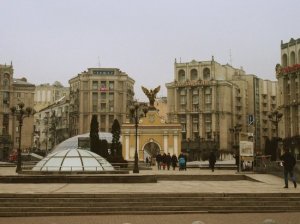 Аксенов назвал шествия в честь Бандеры на Украине нацистским шабашем