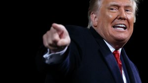 (Кажется, Белый дом на пороге большого шухера) Трамп пообещал "адскую битву" с Байденом