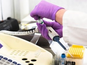 Американцы нашли «сногсшибательные» доказательства создания коронавируса китайской лабораторией
