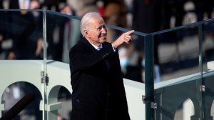 Twitter передал Байдену официальную учётную запись президента США