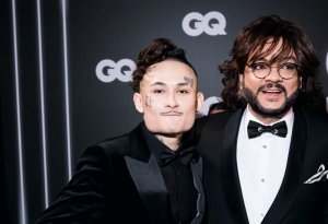 Сторонники двух лидеров поужинали в одном ресторане