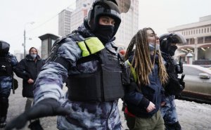 Правозащитники сообщили более чем об 1 тыс. задержанных в Москве