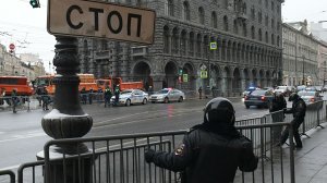 В Петербурге почти завершилась незаконная акция на Пионерской площади