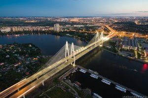 Невский район стал «героем» нового проекта «На районе»: пытаемся закопать ямы