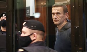 Суд отправил Навального в колонию более чем на 2,5 года