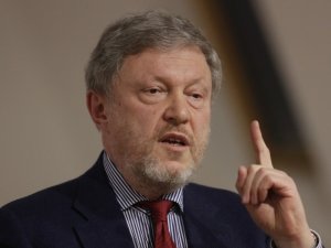 Явлинский выступил против Навального, поставив под вопрос шансы "Яблока" на выборах