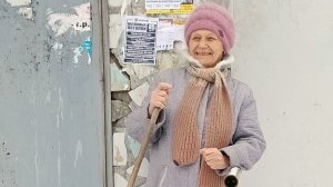 "За спасибо": 85-летняя пермячка тратит пенсию на ремонт в ветхой общаге