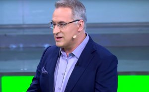 Норкин рассмешил анекдотом про «старого коня» при обсуждении блогера Навального