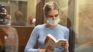 Члену ФБК Соболь предъявили новое обвинение    (Ее допросили по делу о попытке незаконного проникновения в жилище)