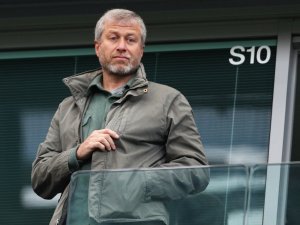 Британская Independent принесла извинения Роману Абрамовичу