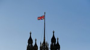 В Великобритании предложили Министерству обороны создать список дружественных стран, а остальным запретить инвестиции