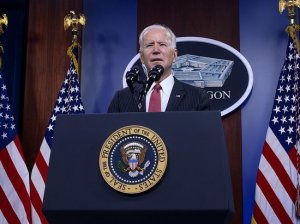 «Байден перешел важнейшую красную черту. На данной стадии его администрация исходит из концепции смены режима в России. Он не воспринимает Путина как партнера для переговоров» - Владимир Васильев