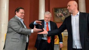 Делегаты «Справедливой России — За правду», единогласно проголосовали за Сергея Миронова Об этом сообщает "Рамблер".