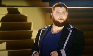 Группа Little Big опубликовала новый зажигательный клип при участии «Пухляша». ВИДЕО