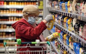 В России вводят постоянный мониторинг цен на потребительские товары и услуги